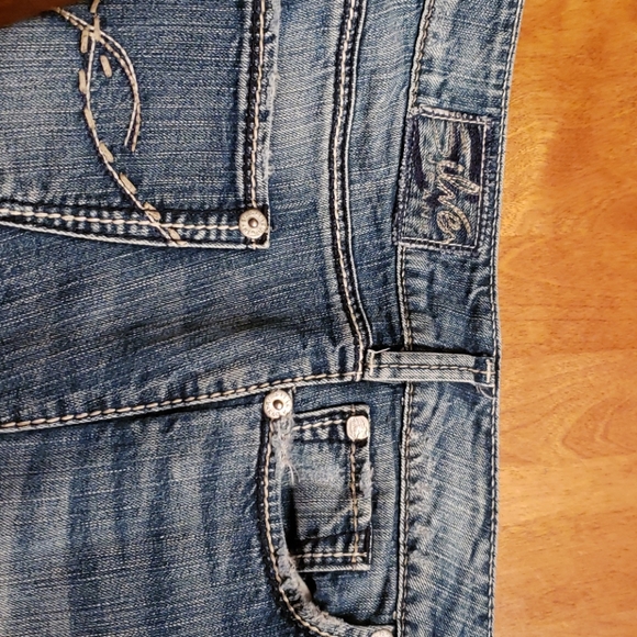 Silver jeans capris 4/100$ - Picture 8 of 8